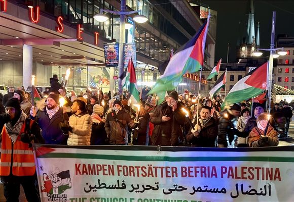 Yılbaşı Kutlamasını İptal Edip Filistin İçin Yürüdüler