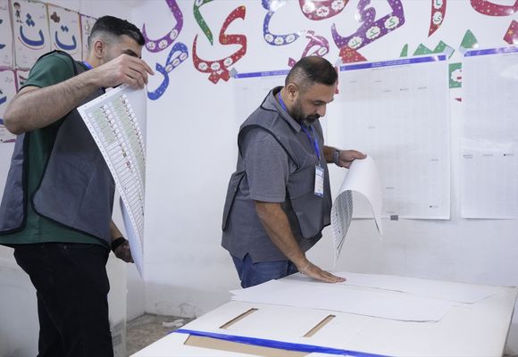 Irak’ta Genel Seçimlere Katılım Yüzde 55’i Aştı