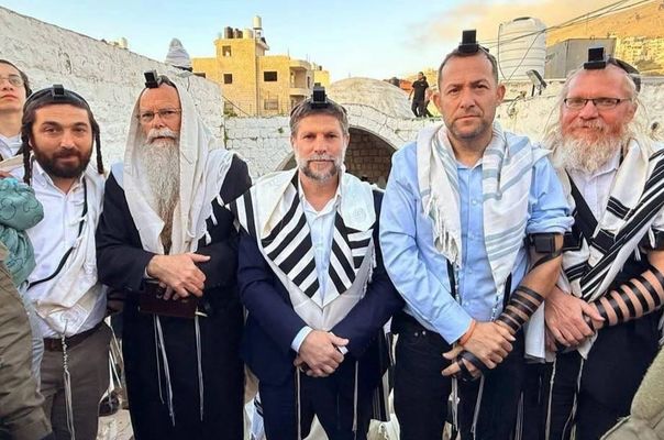 İşgalci Siyonistler Makam-ı Yusuf'a Baskın Düzenledi