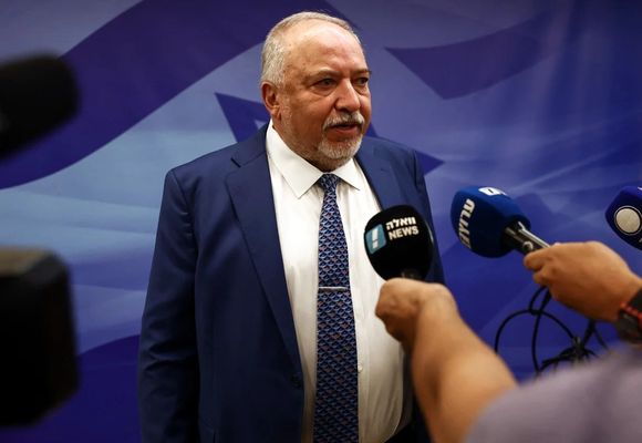 Lieberman: Netanyahu, Gazze’de IŞİD Benzeri Çetelere Silah Veriyor