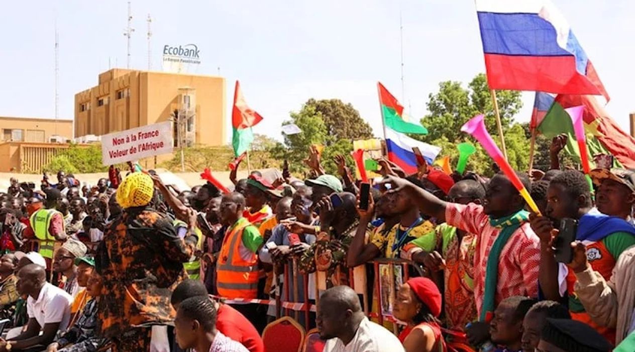 Burkina Faso, Fransız Askerlerinin Ülkeden Ayrılmasını İstedi