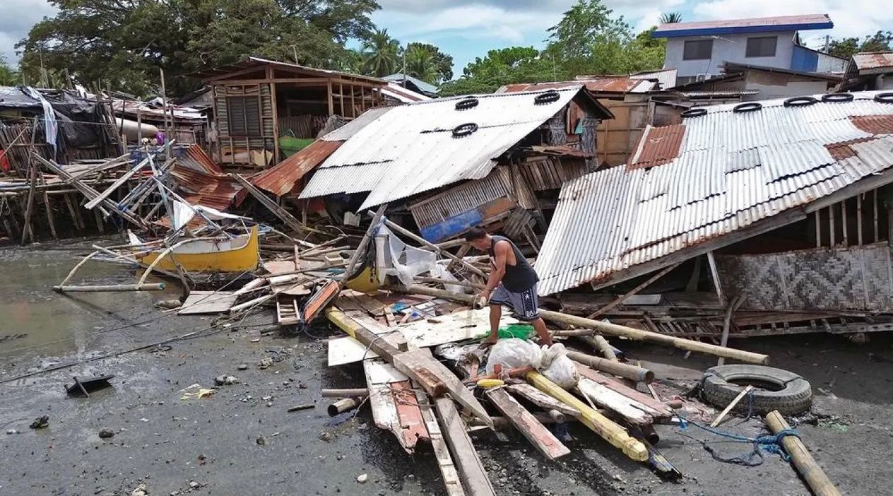 Filipinler’in Güneyinde 7,4 Büyüklüğünde Deprem